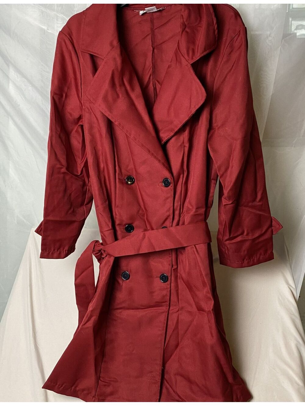Red trench coat costume with gloves Carmen San Diego